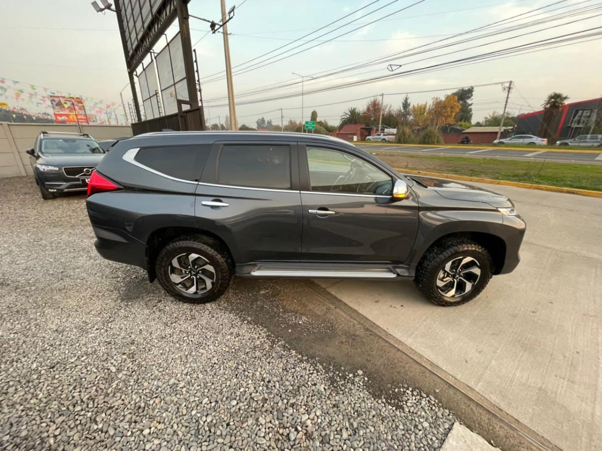 Mitsubishi Montero Sport 3.0 4x4 año 2025