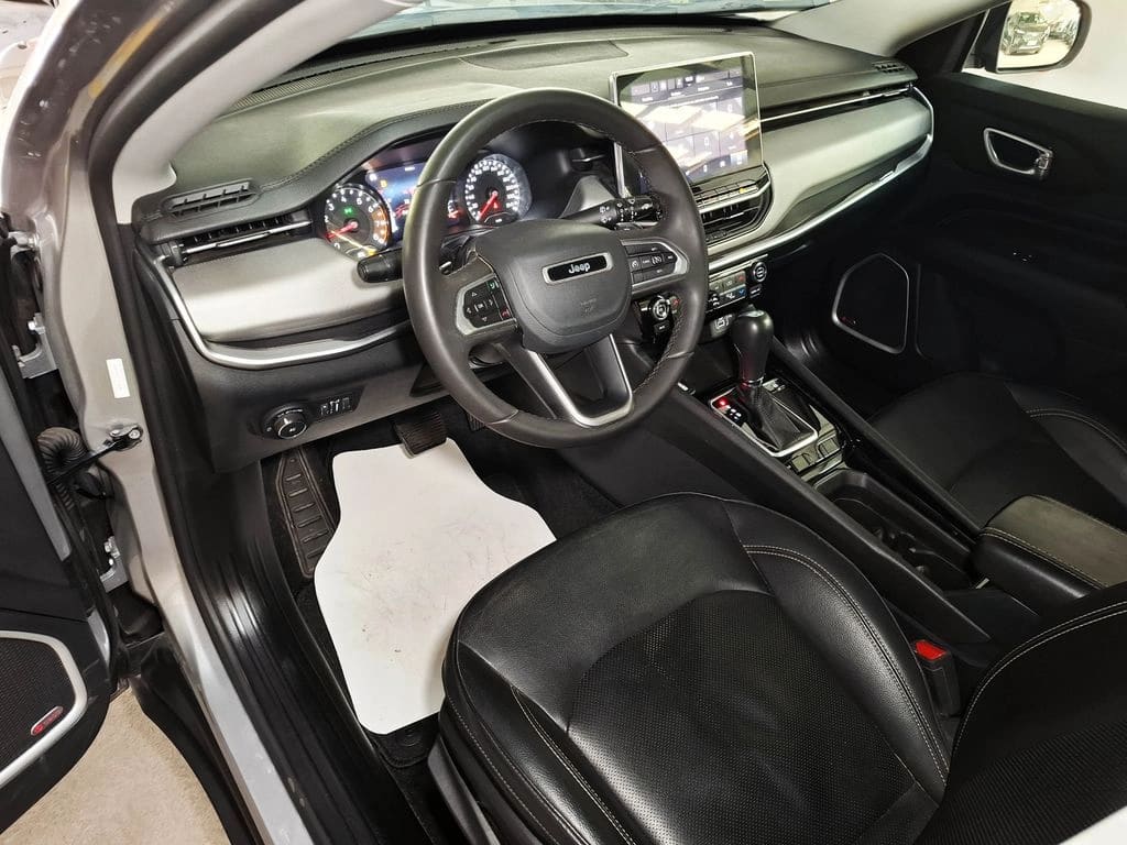 Jeep Compass Longitud año 2025