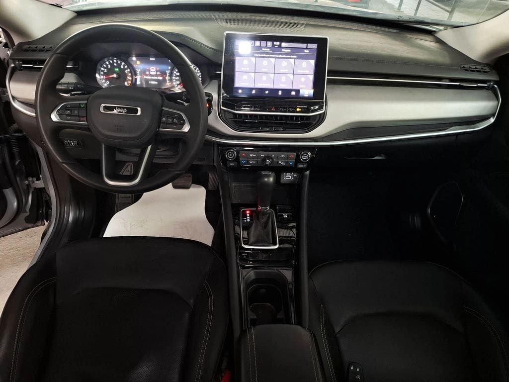 Jeep Compass Longitud año 2025