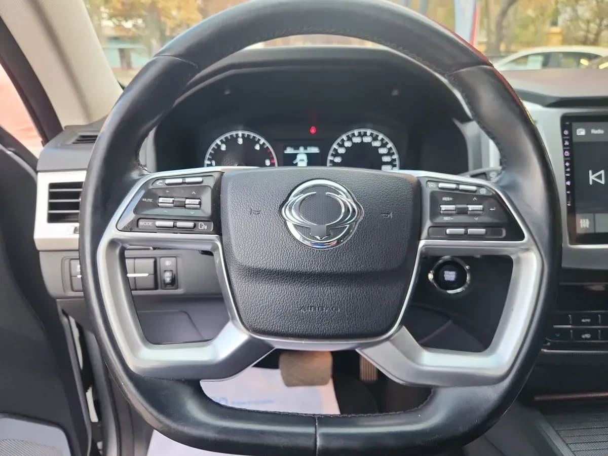 Ssangyong Rexton 2.2t Glx Diesel 4x4 6ab 8at 5p año 2023