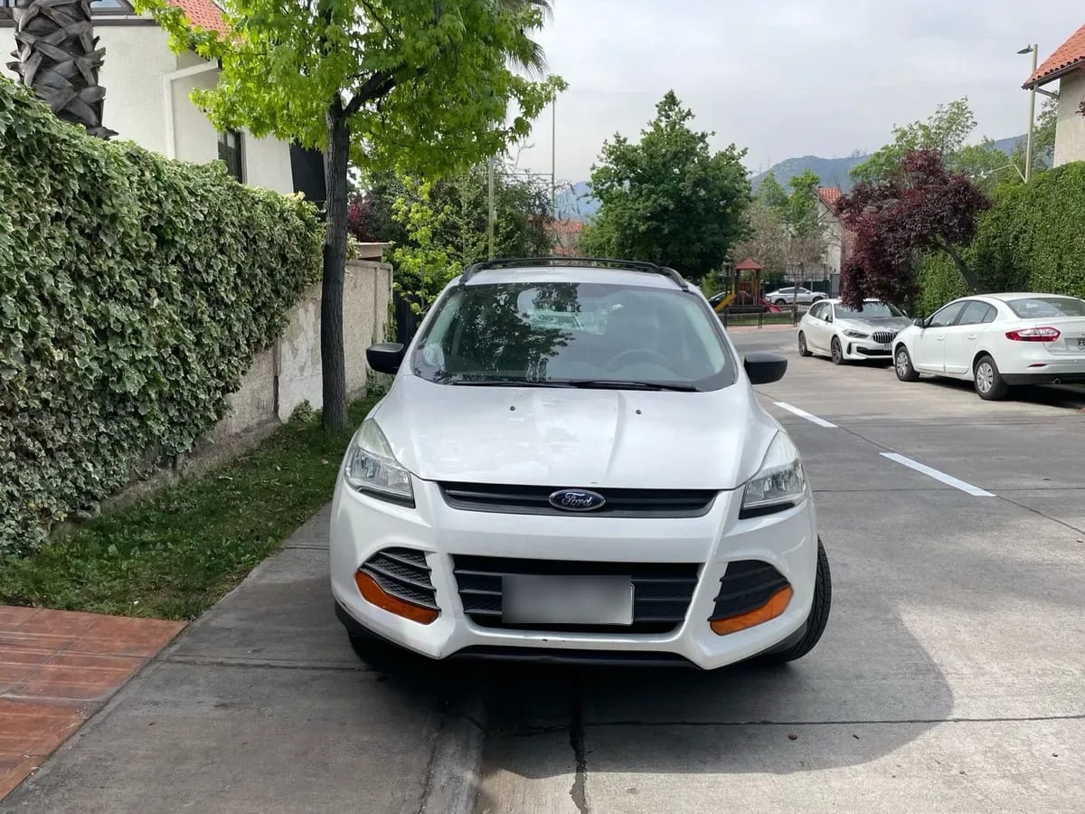 FORD ESCAPE 2.5 Xlt At 4x4 año 2013