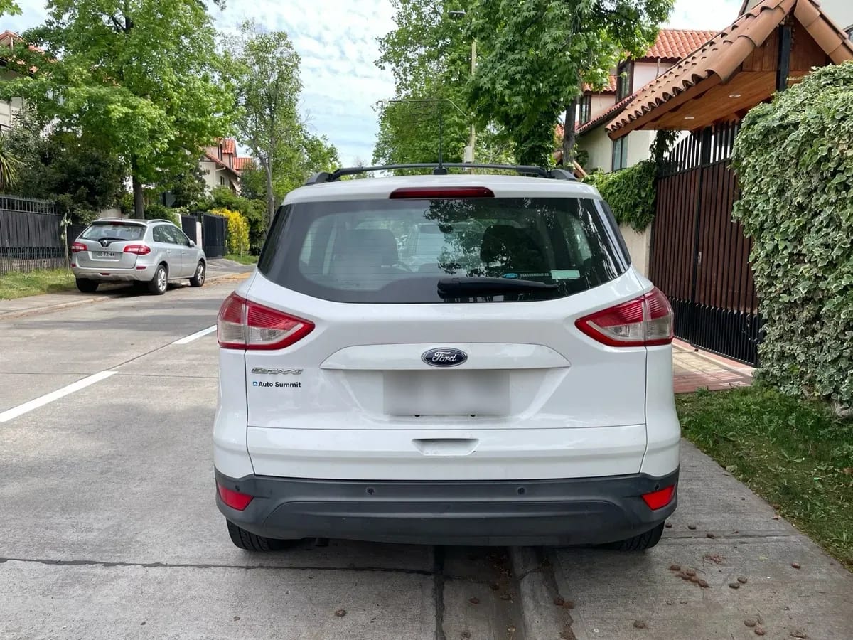 FORD ESCAPE 2.5 Xlt At 4x4 año 2013
