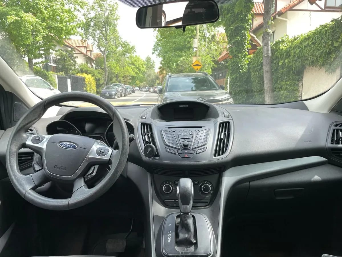 FORD ESCAPE 2.5 Xlt At 4x4 año 2013