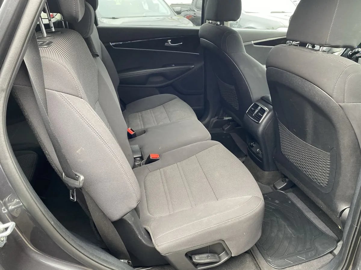 Kia Sorento 2.4 Ex 2wd Mt 5p año 2019