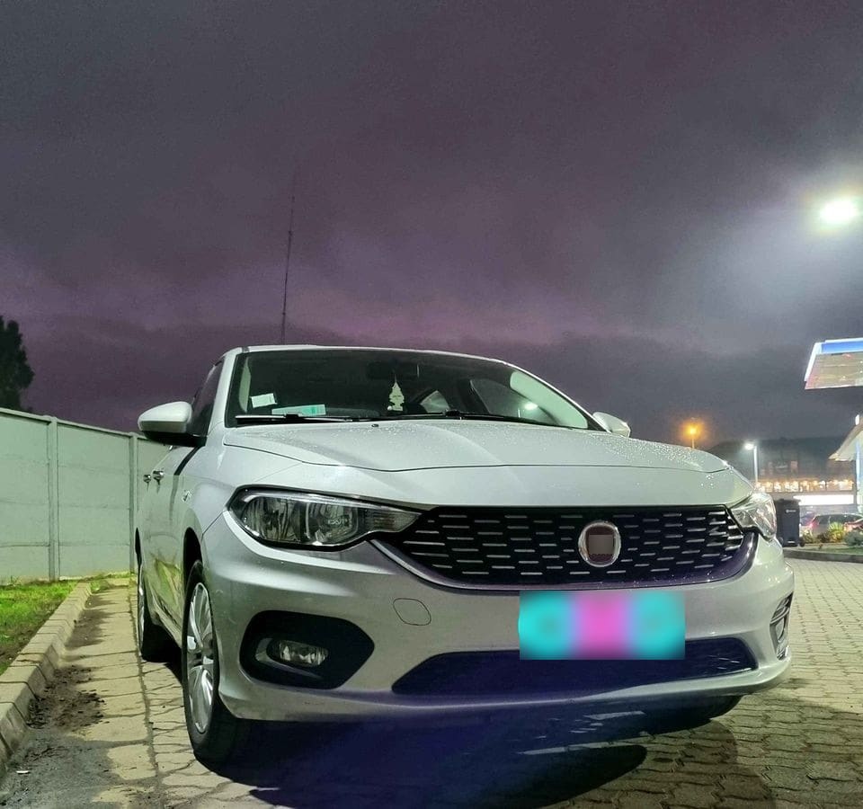 FIAT TIPO 1.6 Lounge L At año 2019
