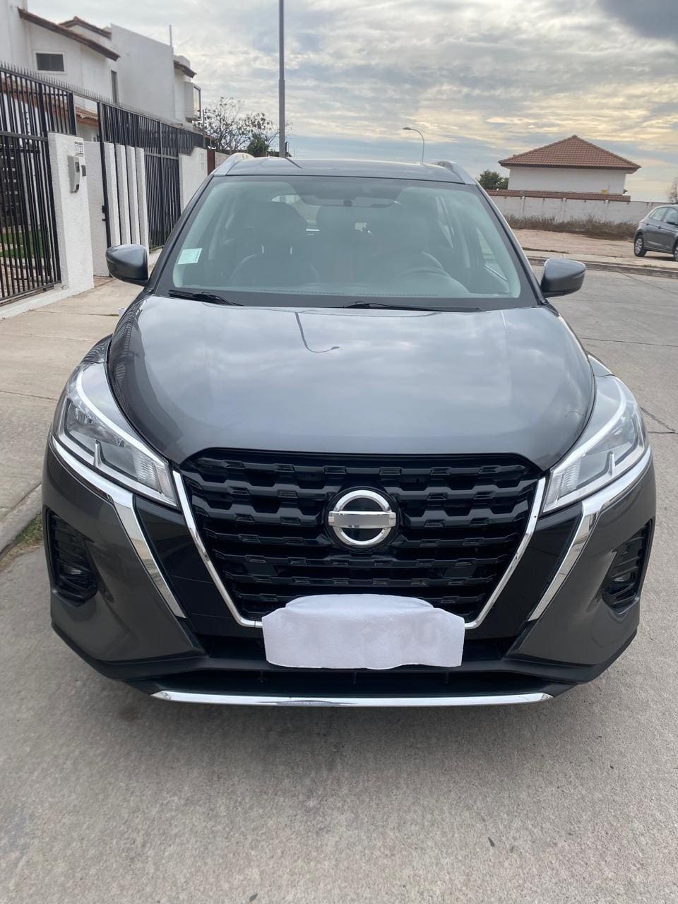 NISSAN KICKS 1.6 Sense Mt año 2021