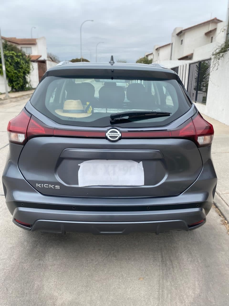 NISSAN KICKS 1.6 Sense Mt año 2021