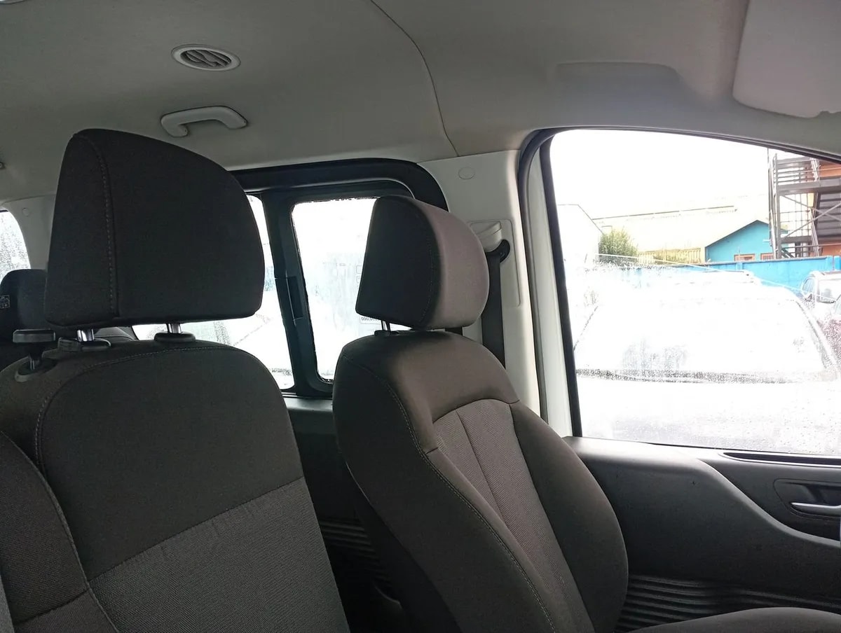 Hyundai Staria 2.2 Us4 Mb Crdi Diesel 2wd 9p At 5p año 2023