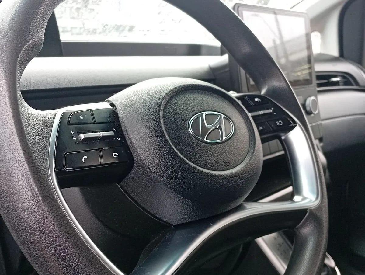 Hyundai Staria 2.2 Us4 Mb Crdi Diesel 2wd 9p At 5p año 2023