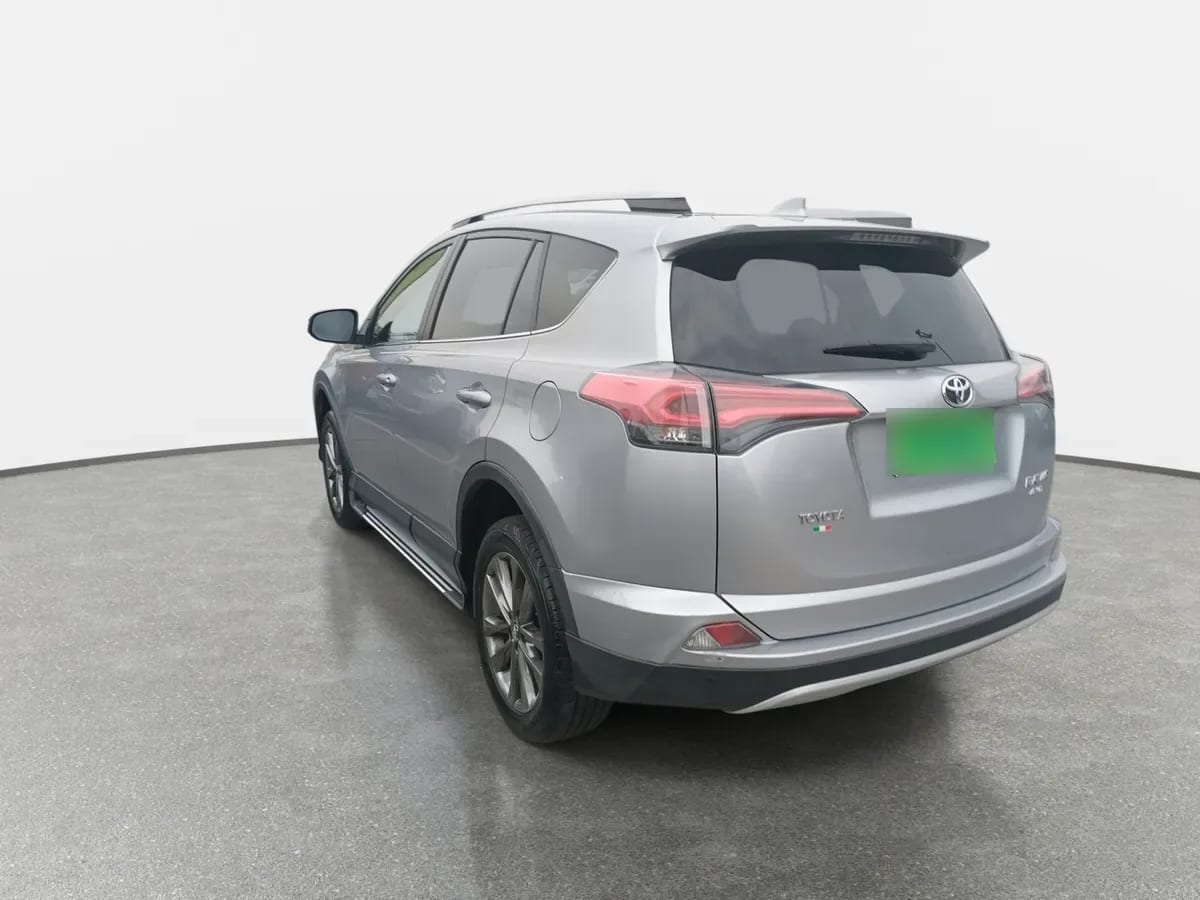 Toyota Rav 4 2.5 Adventure 4x4 At 5p año 2019