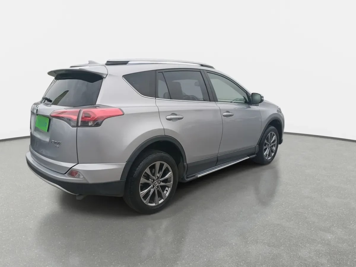 Toyota Rav 4 2.5 Adventure 4x4 At 5p año 2019