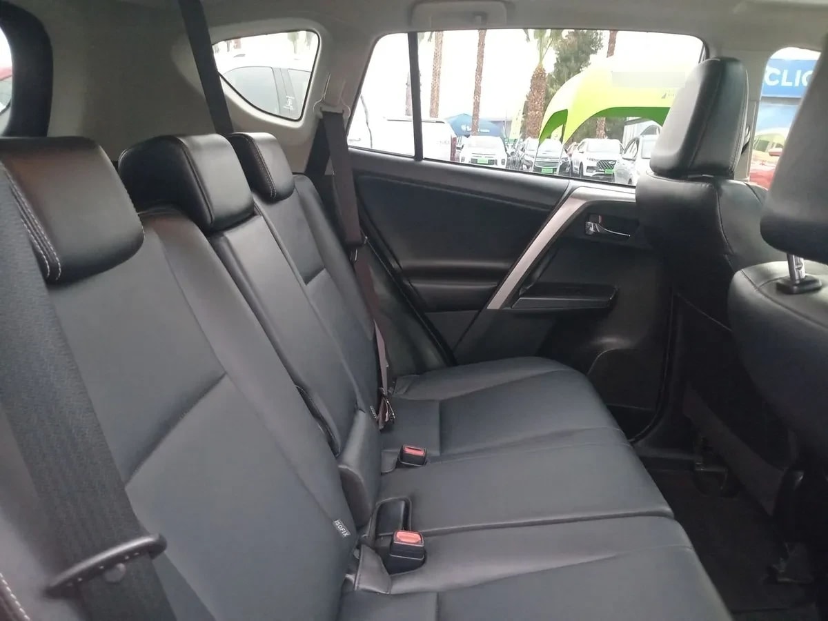 Toyota Rav 4 2.5 Adventure 4x4 At 5p año 2019