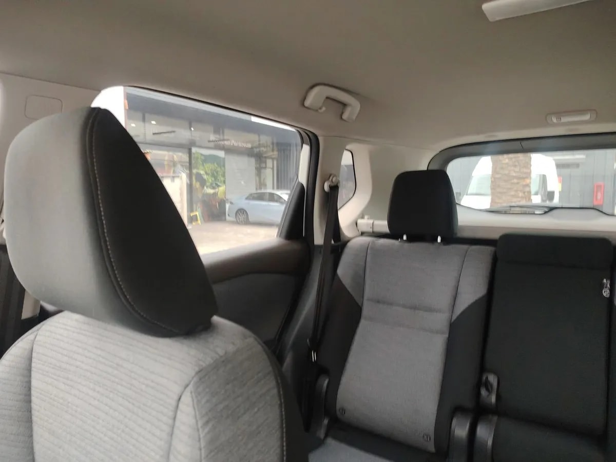 Nissan X-Trail 2.5 Sense Mc 4x2 2row Cvt At 5p año 2023