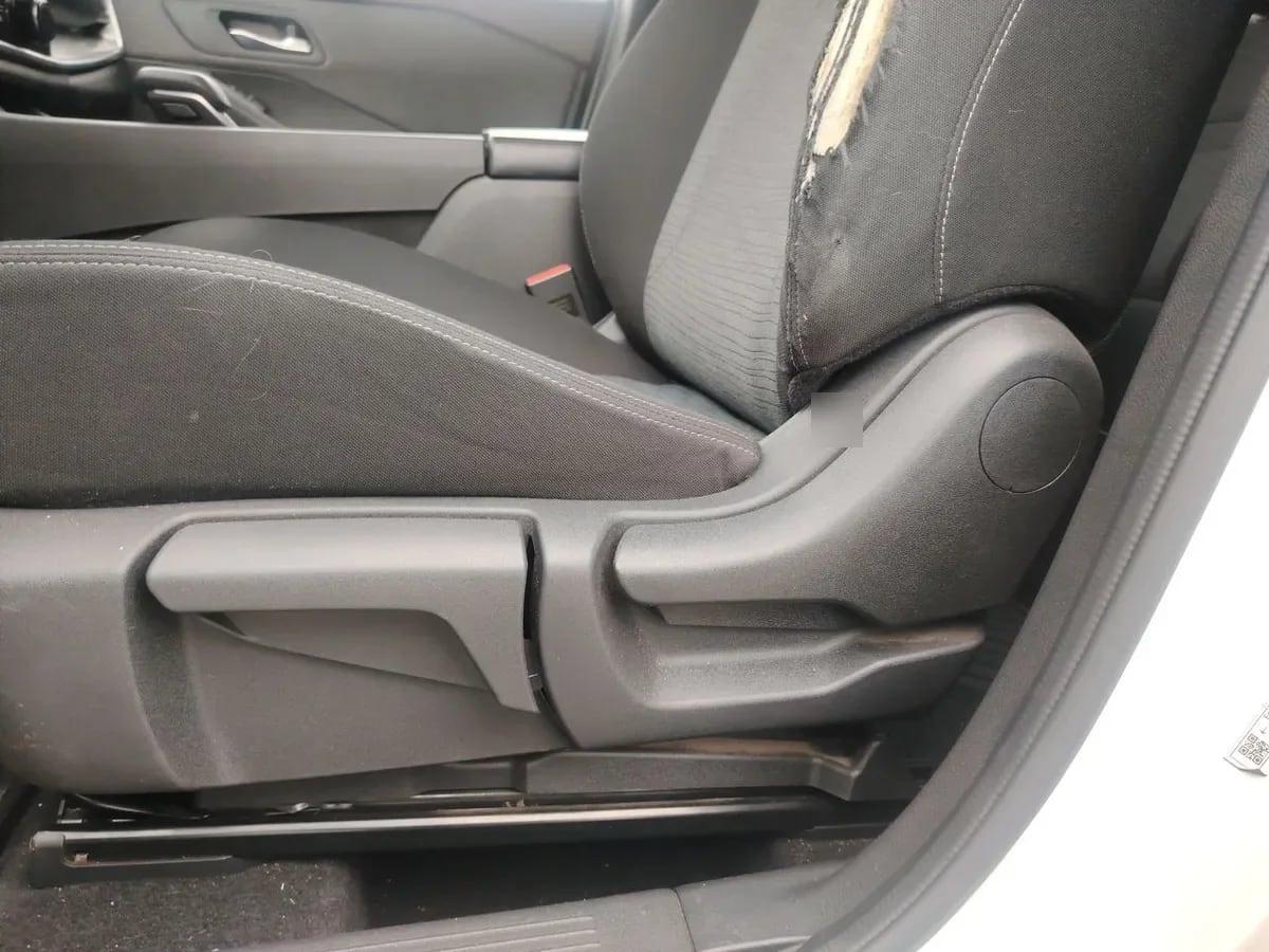 Nissan X-Trail 2.5 Sense Mc 4x2 2row Cvt At 5p año 2023