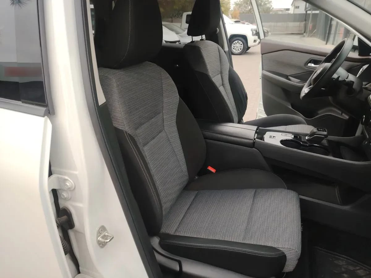 Nissan X-Trail 2.5 Sense Mc 4x2 2row Cvt At 5p año 2023