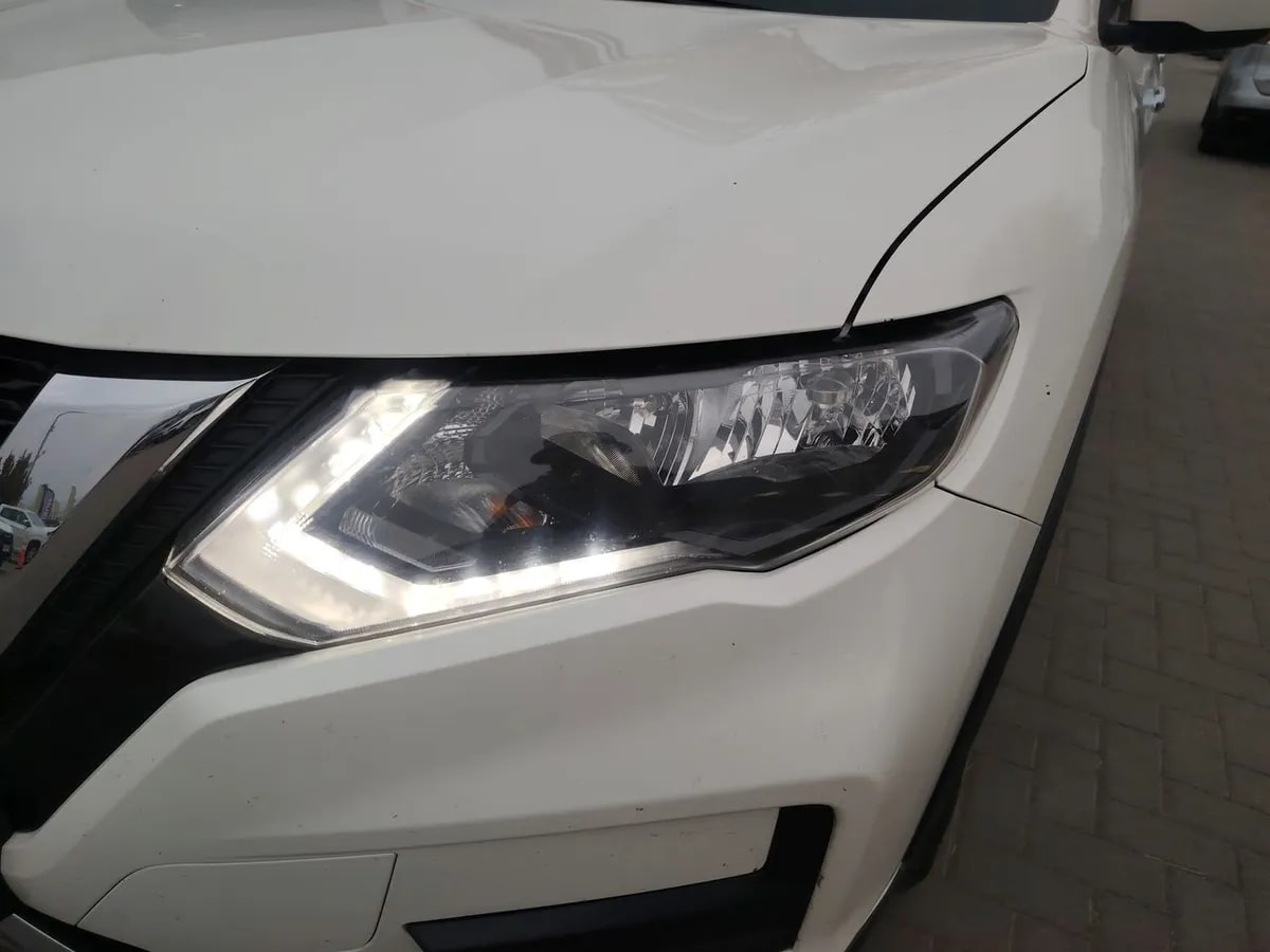 Nissan X-Trail 2.5 Sense Mc 4x2 Cvt At 5p año 2022