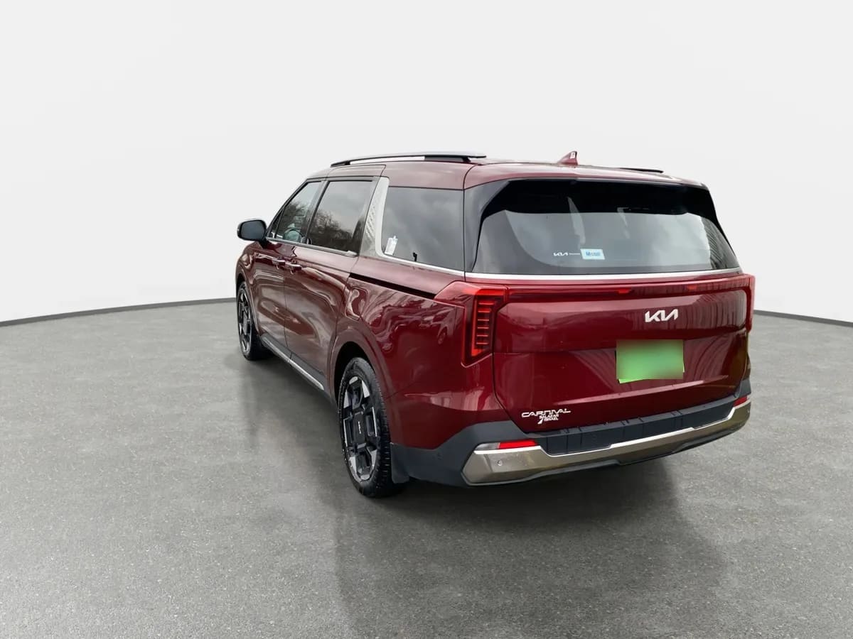 Kia Carnival 3.5 Ex Ltd 4x2 8at 5p año 2025