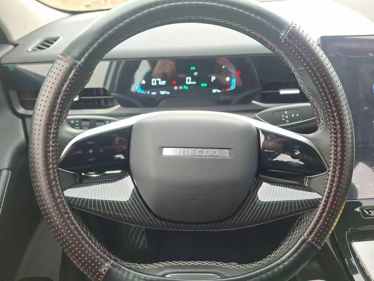 Jaecoo Jaecoo5 1.5t Summit Fwd Cvt9 At 5p año 2026