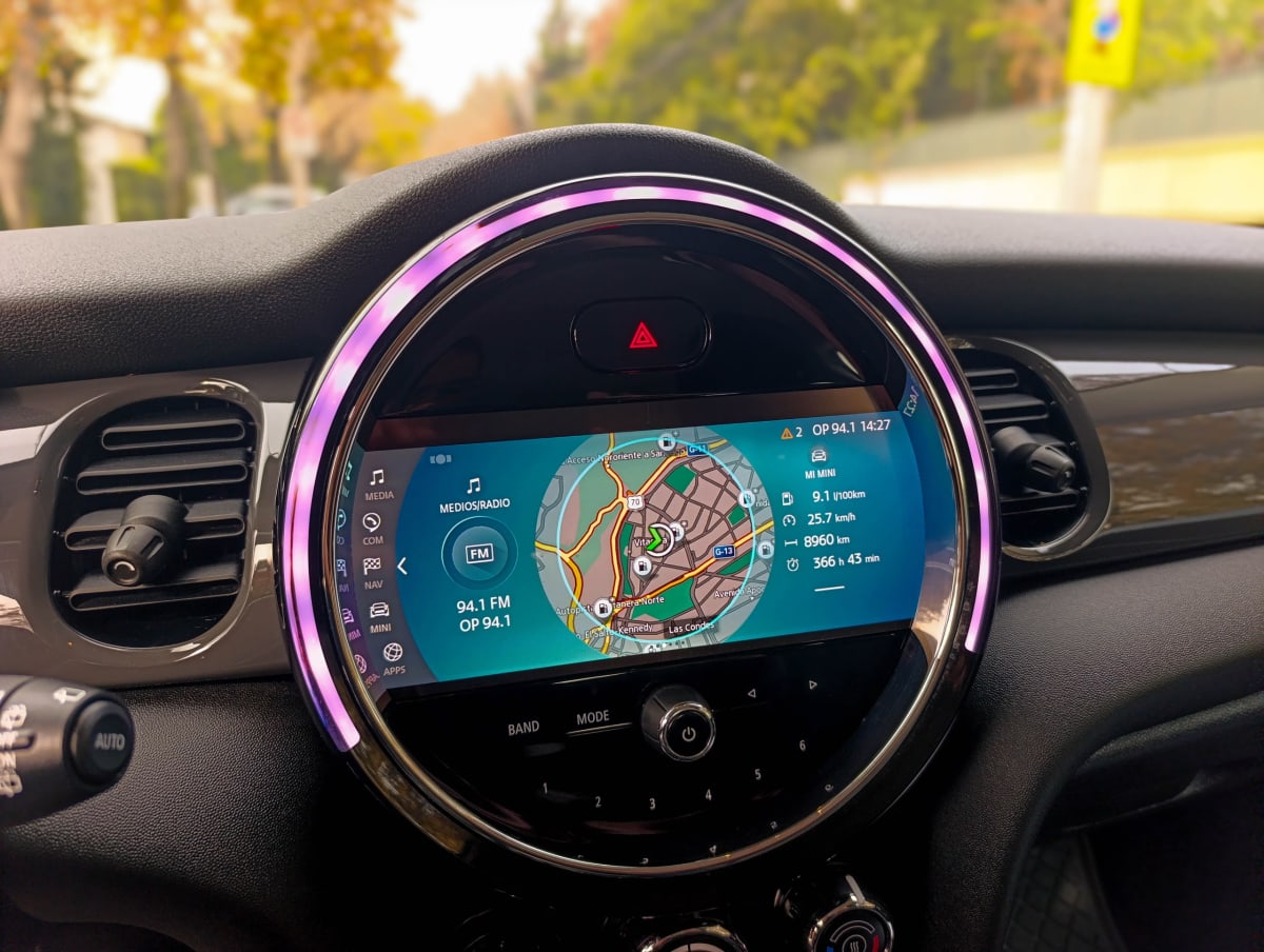 Mini Cooper Essential año 2023