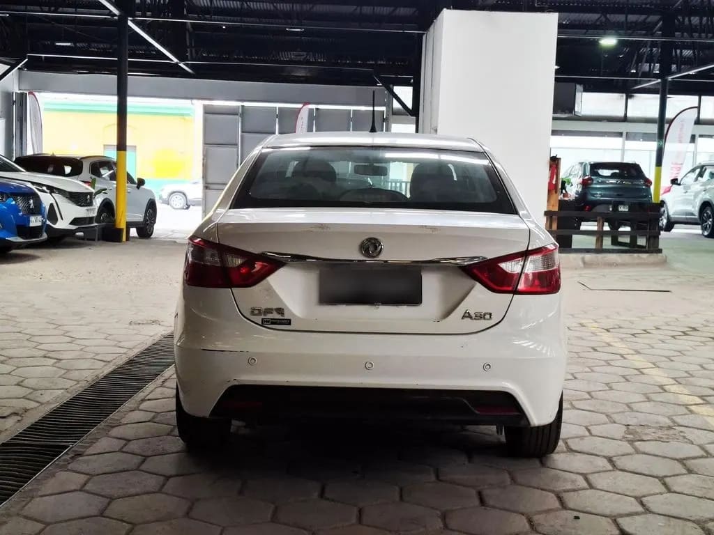 Dongfeng A30 Elegant año 2018