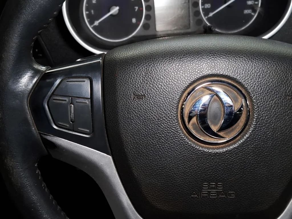 Dongfeng A30 Elegant año 2018