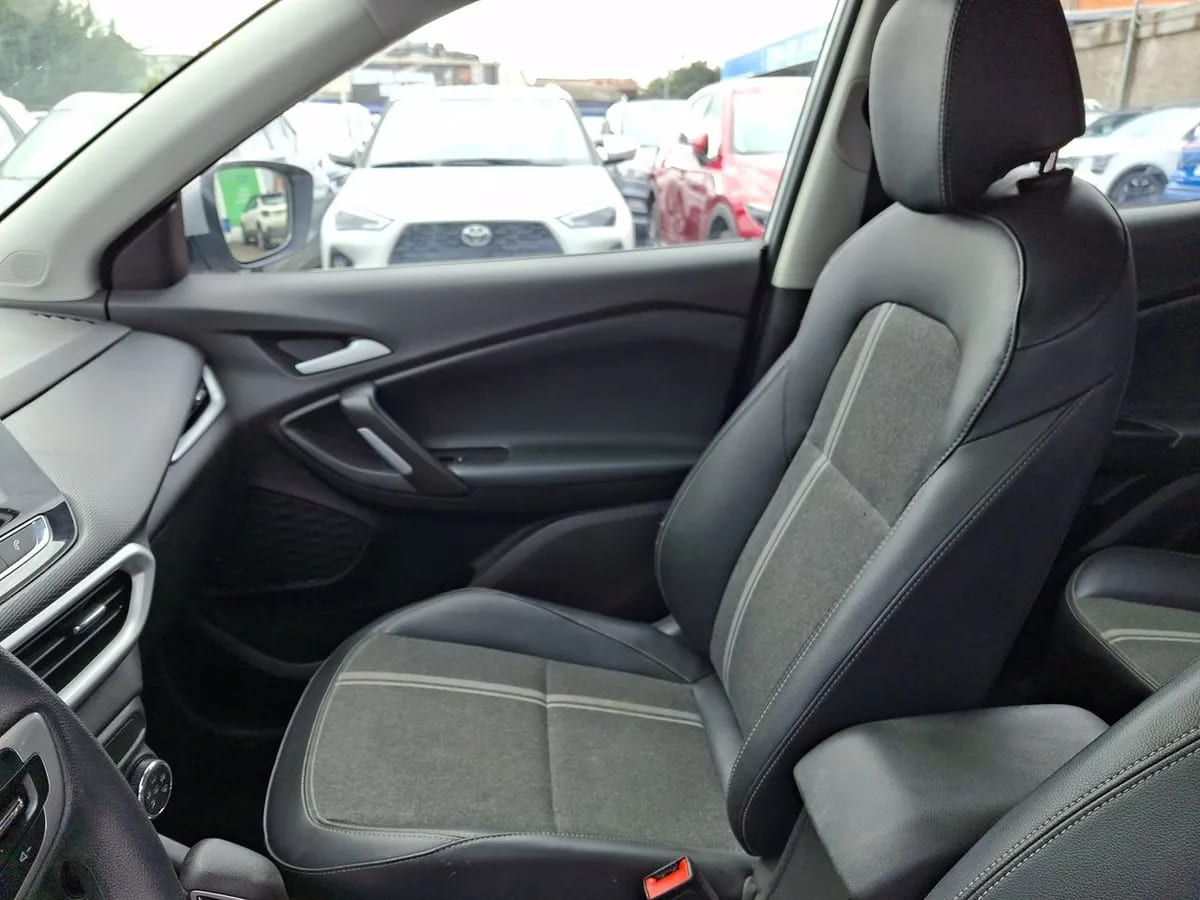 Chevrolet Tracker 1.2t Ltz Fwd At 5p año 2023