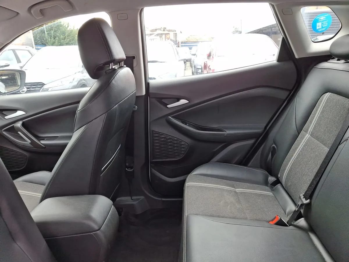 Chevrolet Tracker 1.2t Ltz Fwd At 5p año 2023