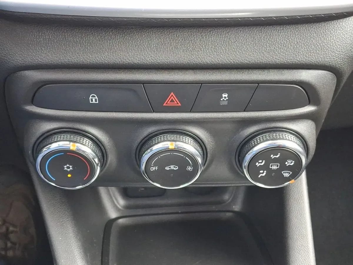 Chevrolet Tracker 1.2t Ltz Fwd At 5p año 2023