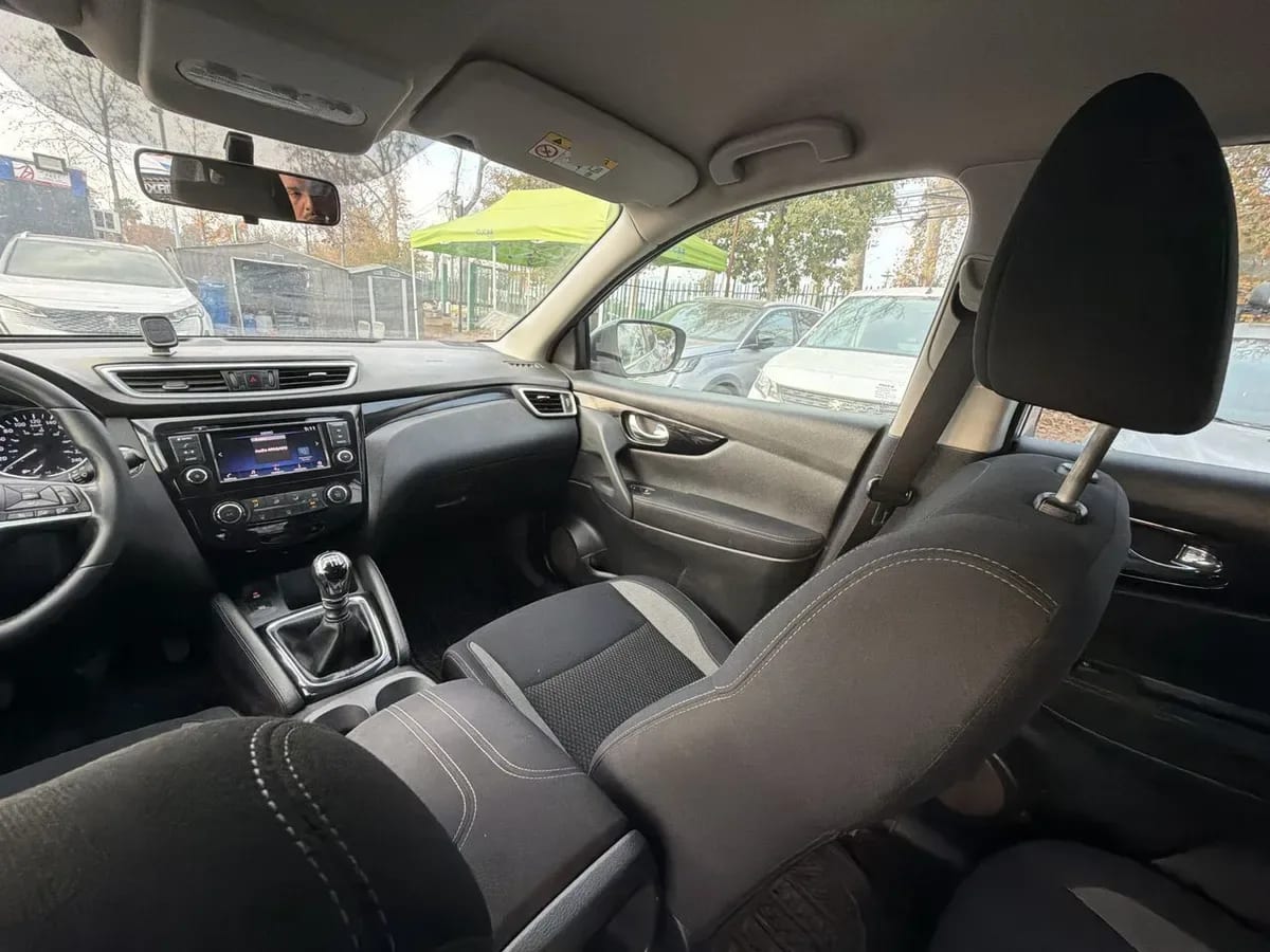 Nissan Qashqai 2.0 Advance 4x2 Mt 5p año 2021