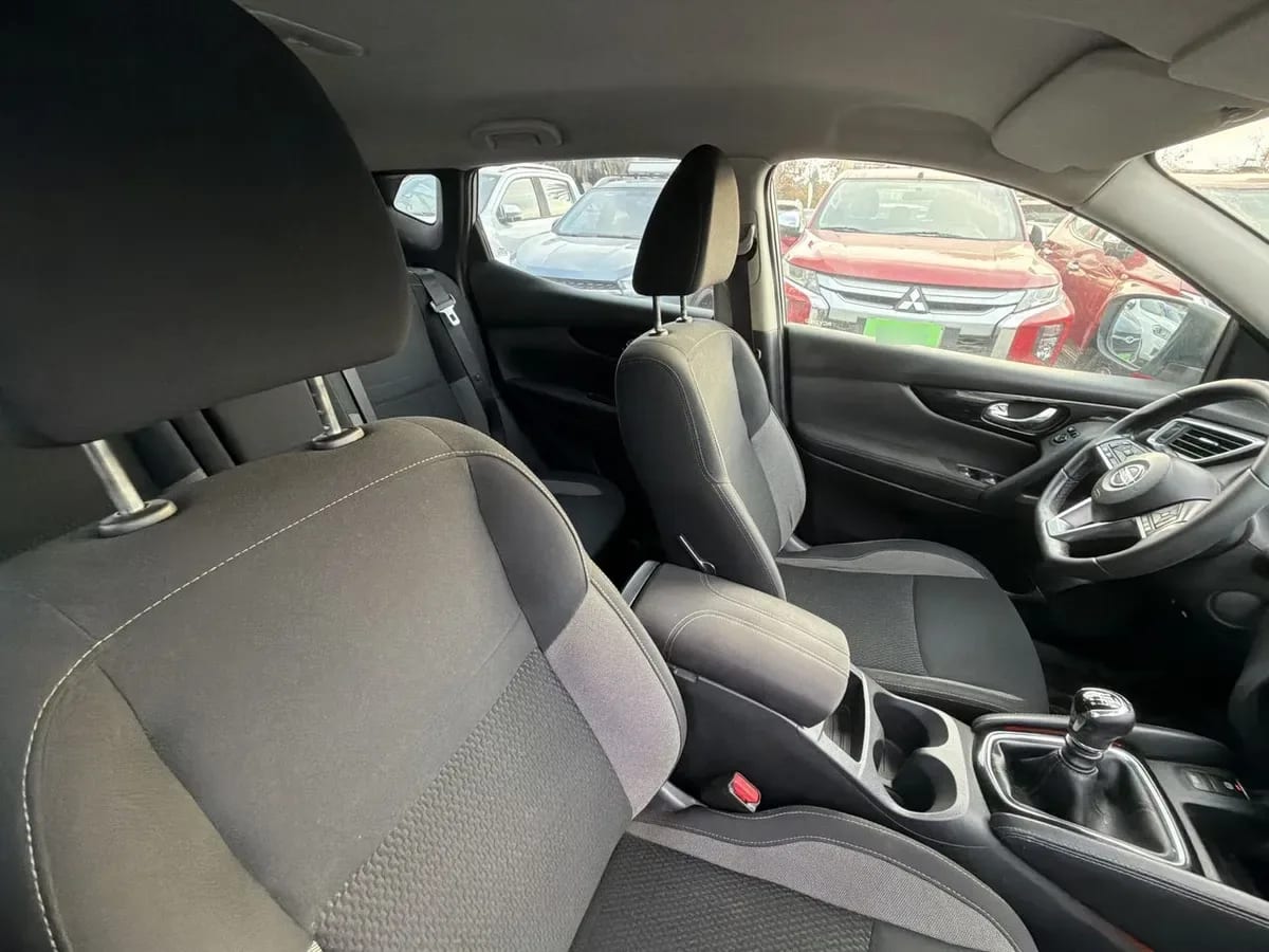 Nissan Qashqai 2.0 Advance 4x2 Mt 5p año 2021
