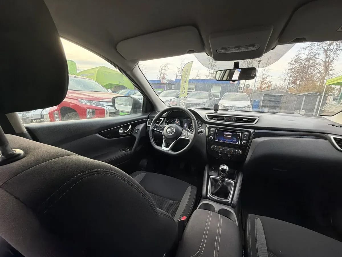 Nissan Qashqai 2.0 Advance 4x2 Mt 5p año 2021