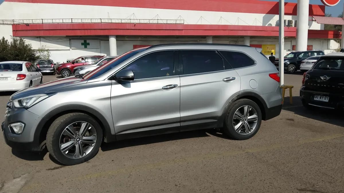 Hyundai Grand Santa Fe 2.2 Crdi Nc Gls Fu At Diesel año 2014