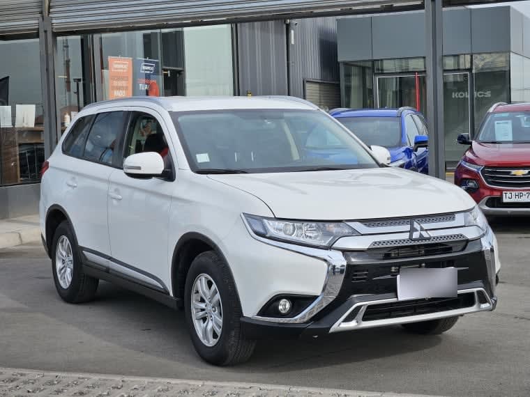 Mitsubishi Outlander Glx At 4x2 2.0 año 2023