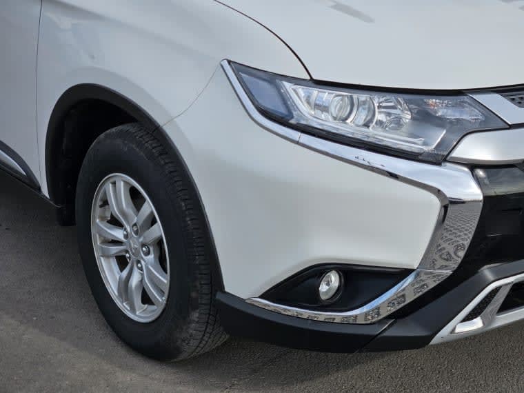 Mitsubishi Outlander Glx At 4x2 2.0 año 2023