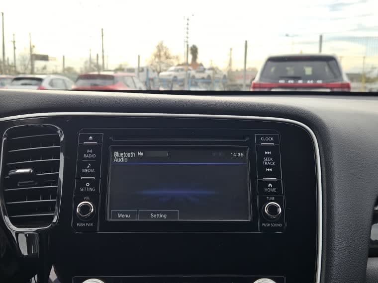 Mitsubishi Outlander Glx At 4x2 2.0 año 2023