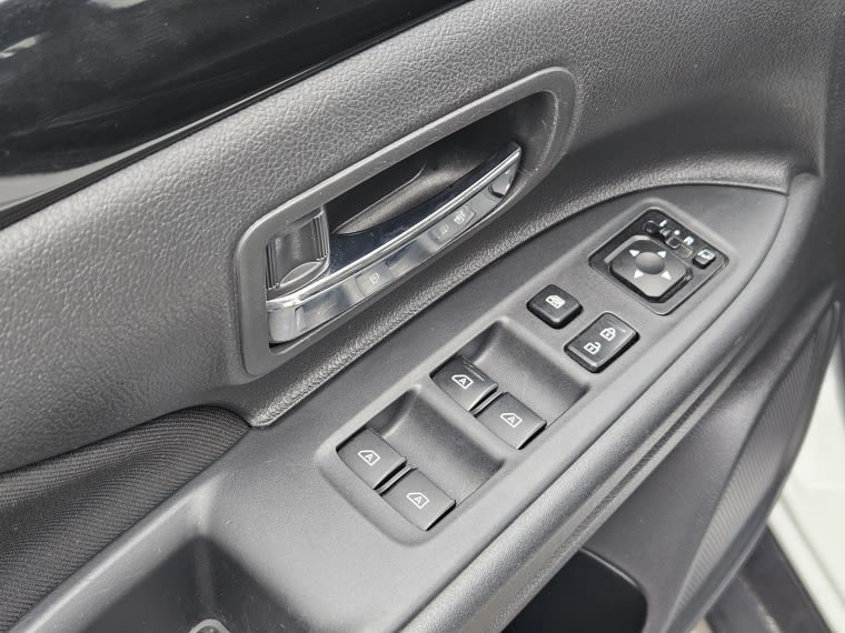 Mitsubishi Outlander Glx At 4x2 2.0 año 2023