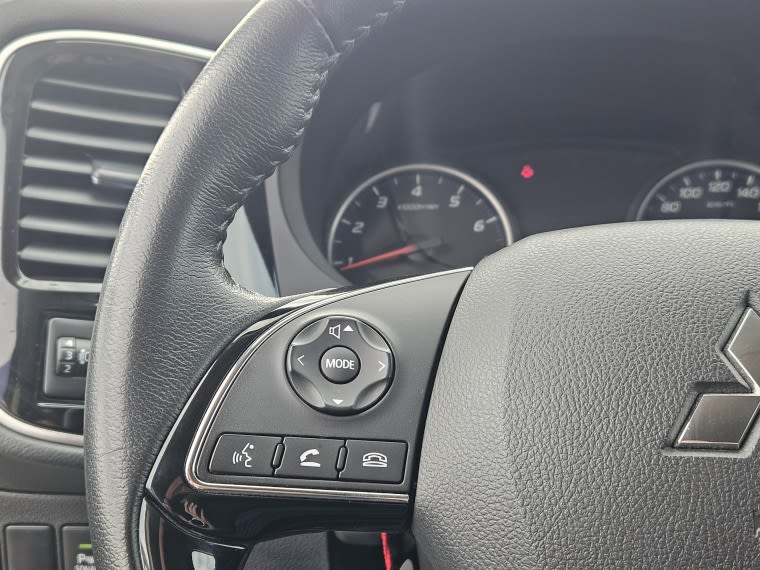 Mitsubishi Outlander Glx At 4x2 2.0 año 2023