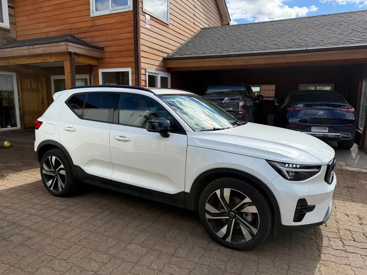 VOLVO XC40 2.0 B5 Ultimate At 4x4 año 2024