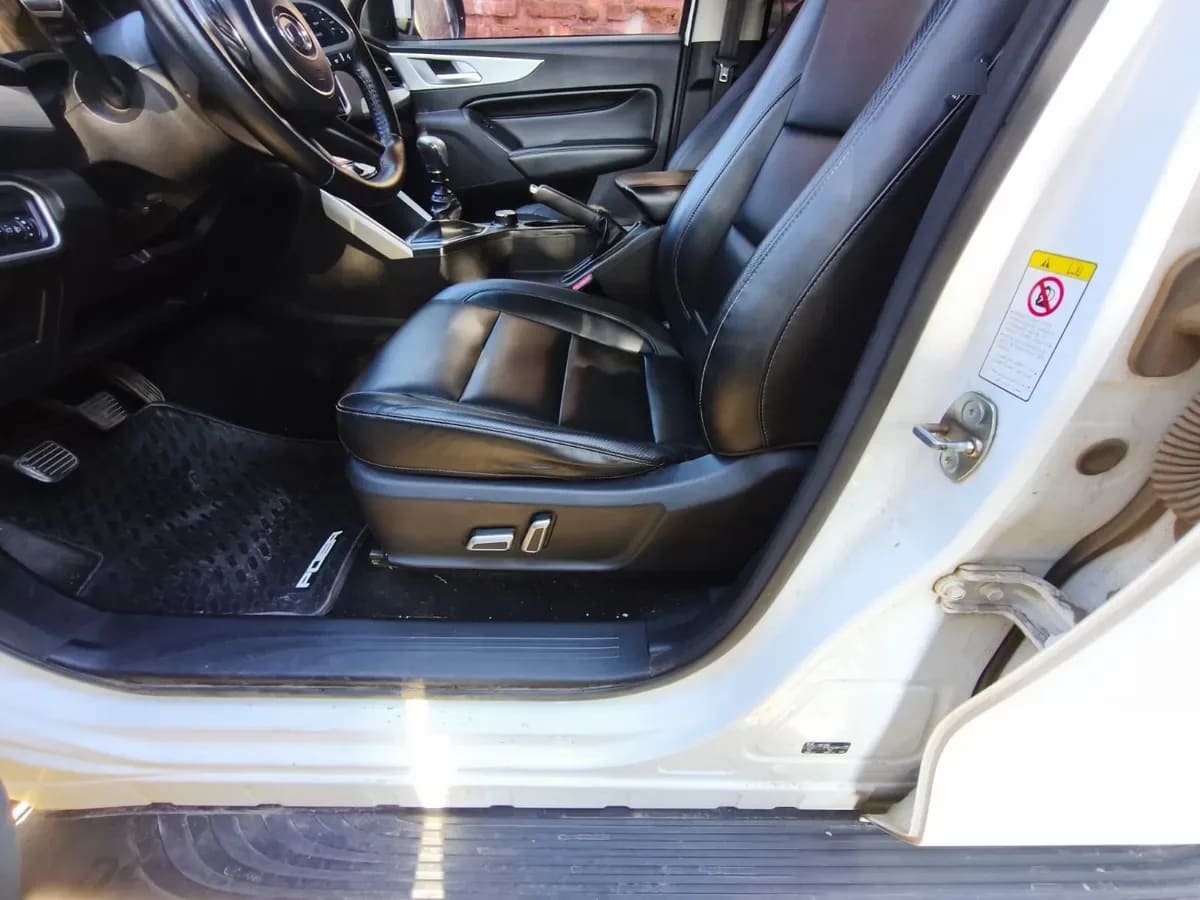 GREAT WALL POER 2.0 Deluxe Mt 4x4 Diesel año 2023