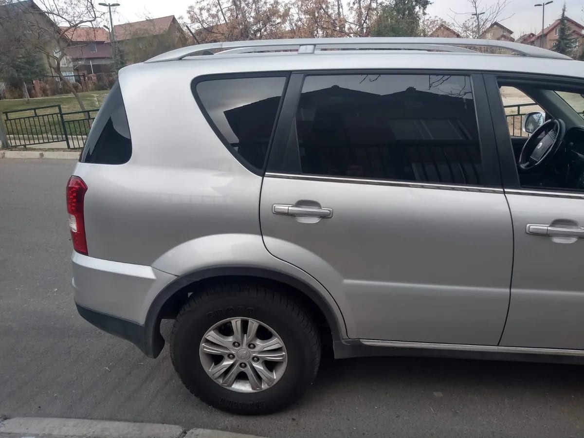 SSANGYONG REXTON 2.0 Mt Diesel año 2013