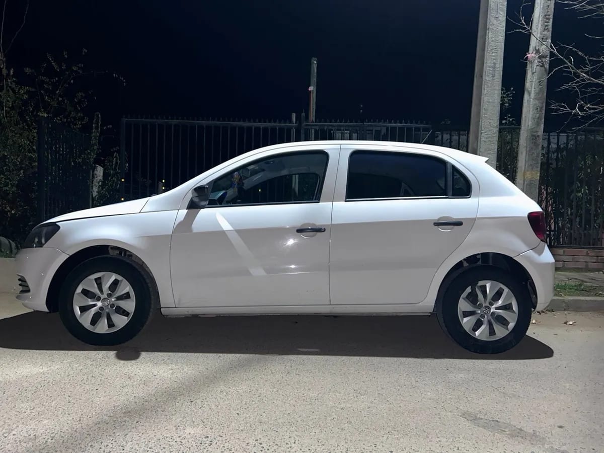 VOLKSWAGEN GOL 1.6 Trendline Mt año 2016