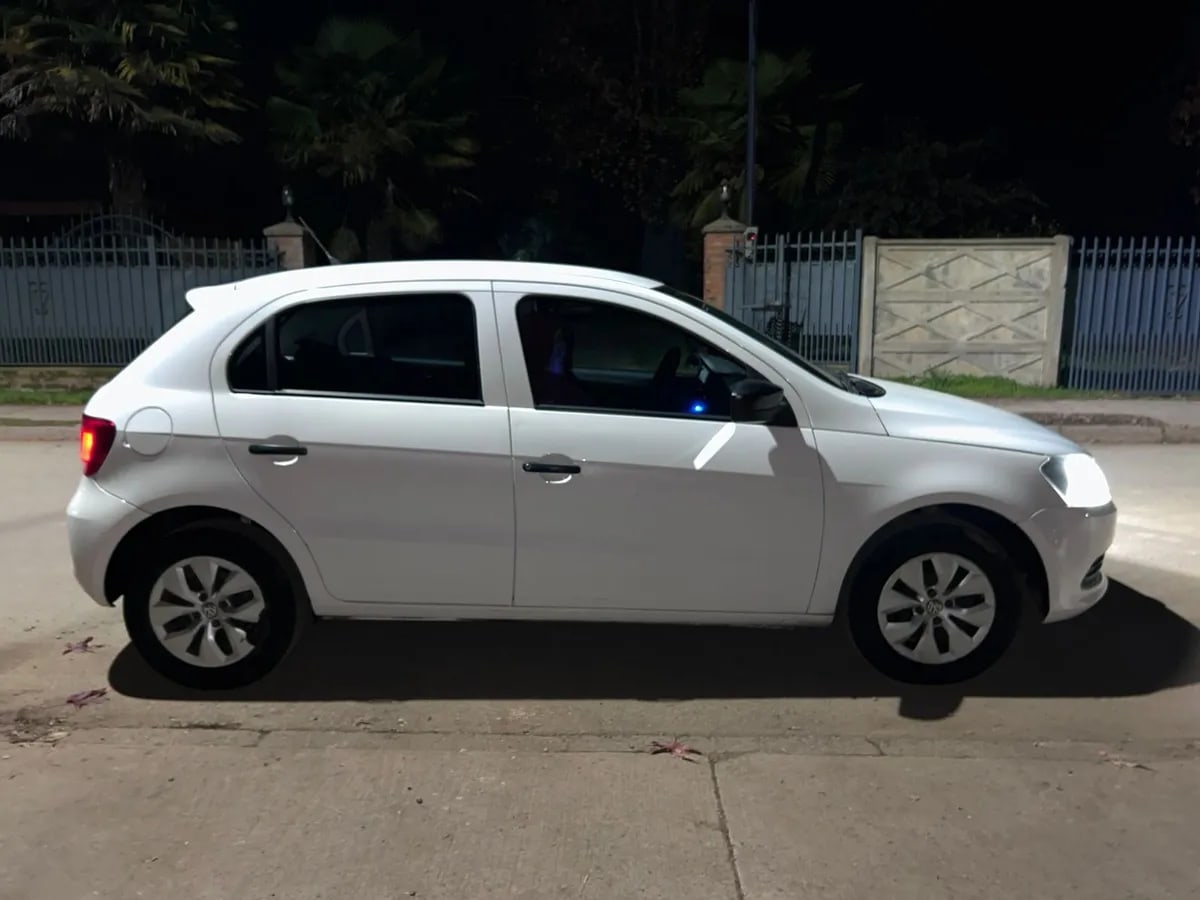 VOLKSWAGEN GOL 1.6 Trendline Mt año 2016