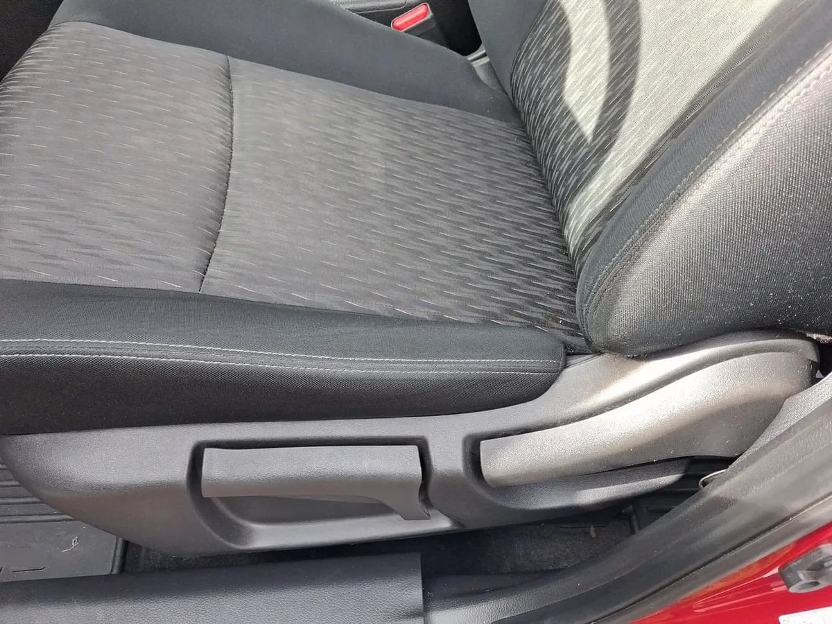 Nissan X-Trail 2.5 Sense 4x2 2row Cvt At 5p año 2023