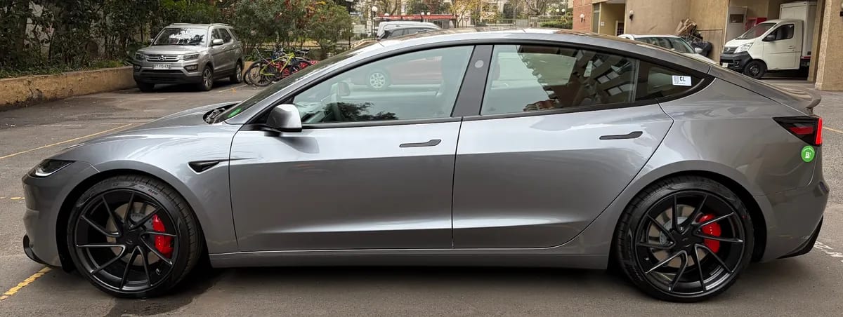 Tesla MODEL 3 Otra año 2026