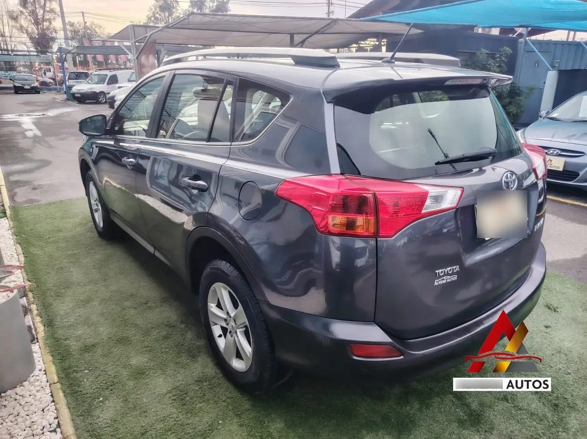 TOYOTA RAV4 2.5 Advantage Limited Bt At 4x2 año 2015