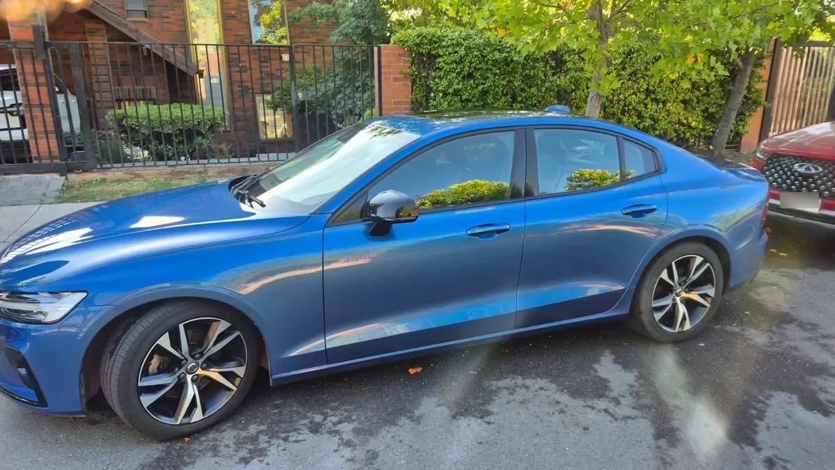 VOLVO S60 2.0 T4 R-Design At año 2021