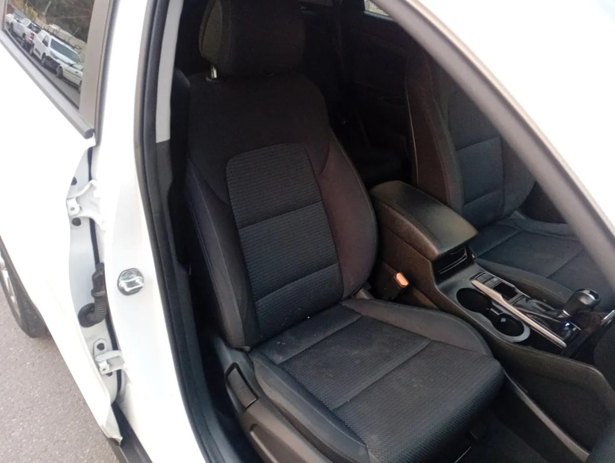 Hyundai Tucson 2.0 Gl Advance Nav 4x2 6at 5p año 2017