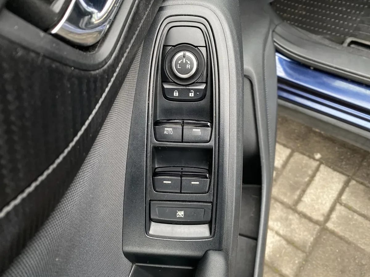 Subaru Xv 2.0i Awd Cvt At 5p año 2021