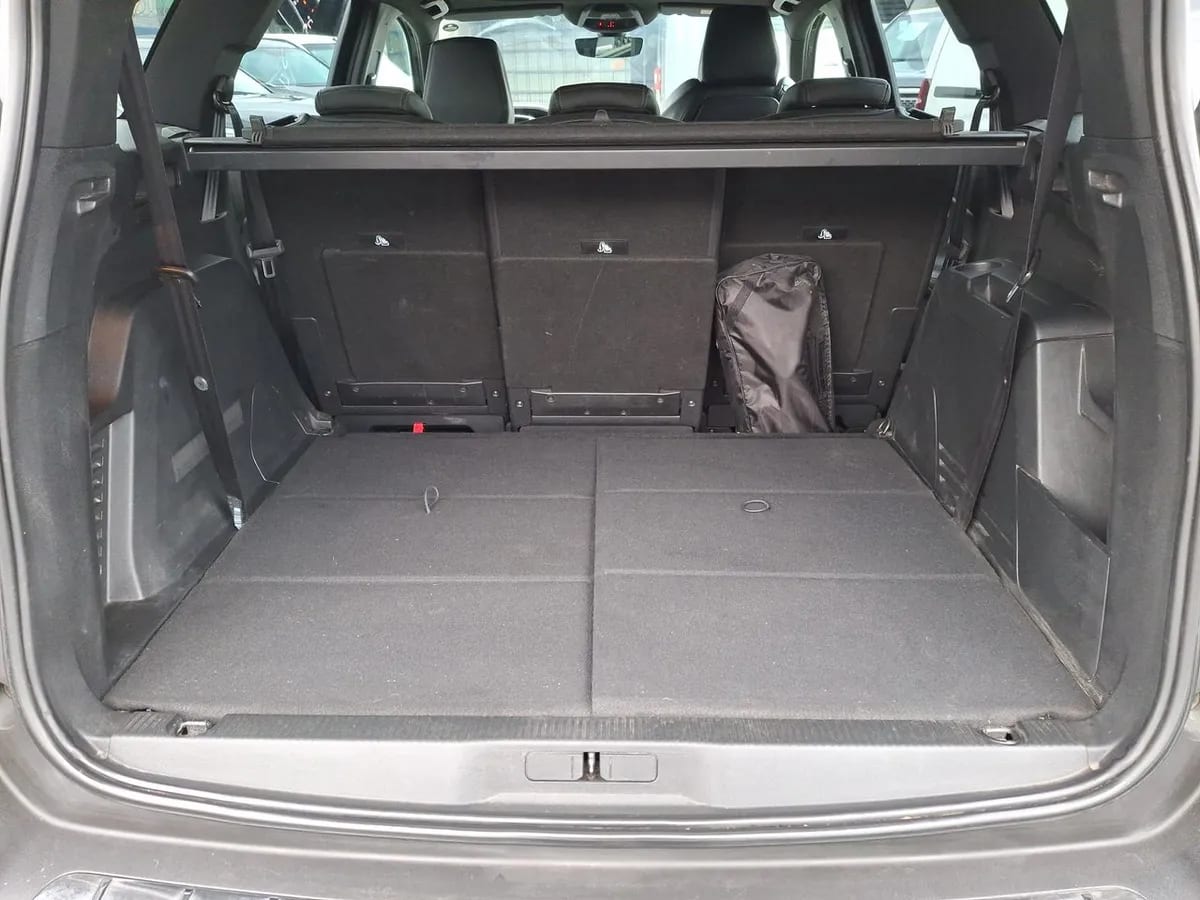 Peugeot 5008 1.6 Gt Puretech 180 4x2 Eat8 5p año 2023
