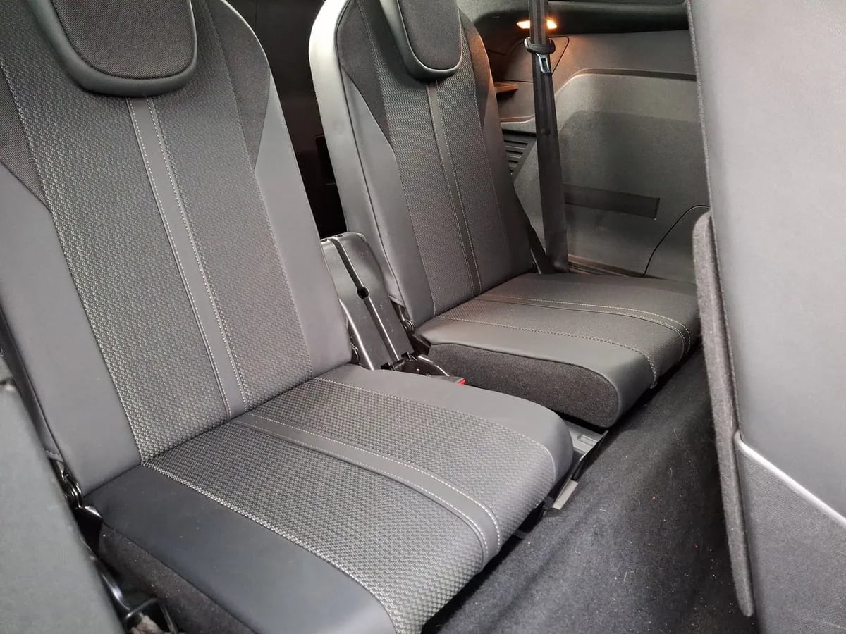 Peugeot 5008 1.6 Gt Puretech 180 4x2 Eat8 5p año 2023